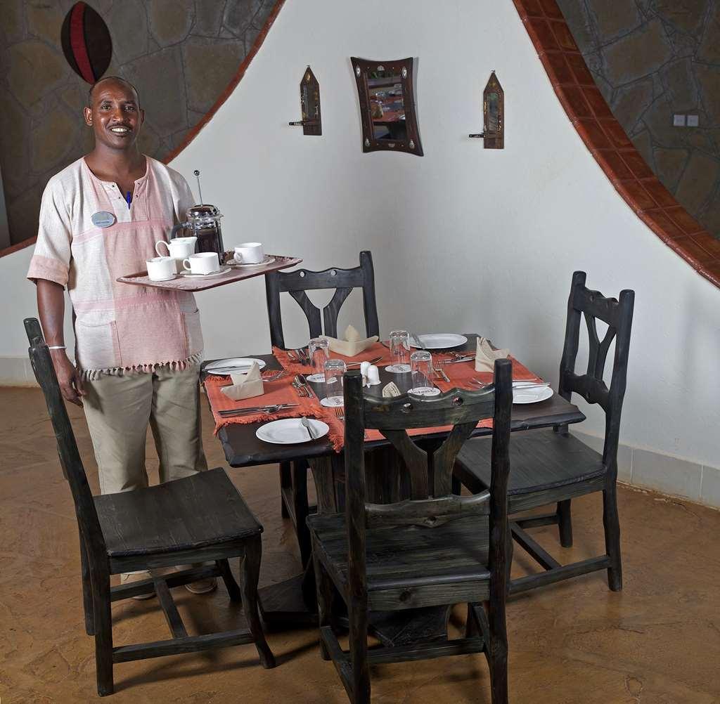 Ashnil Samburu Camp Hotell Restaurang bild