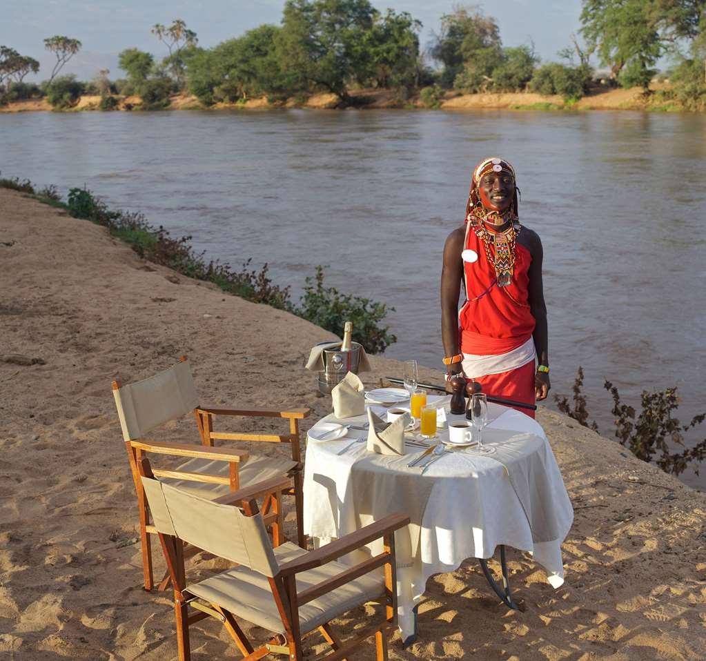 Ashnil Samburu Camp Hotell Restaurang bild