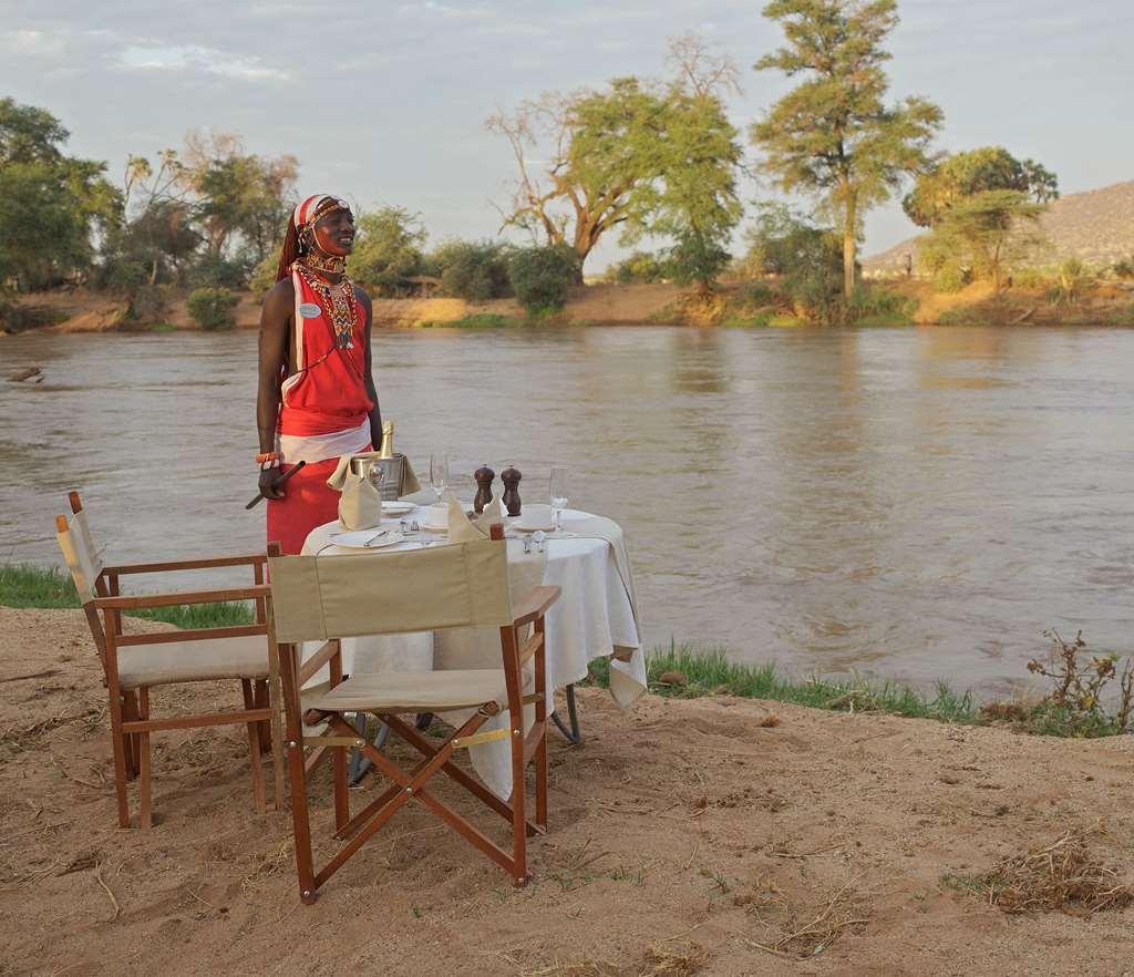 Ashnil Samburu Camp Hotell Restaurang bild